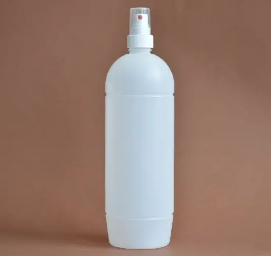 Sticla plastic 1 litru (1000ml) culoare natur cu capac sprayer alb